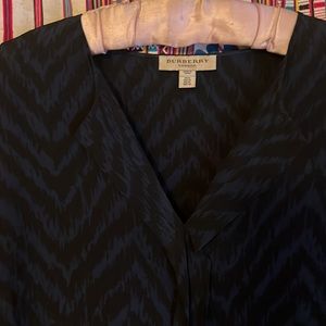 Burberry 100% silk top 8-10 US